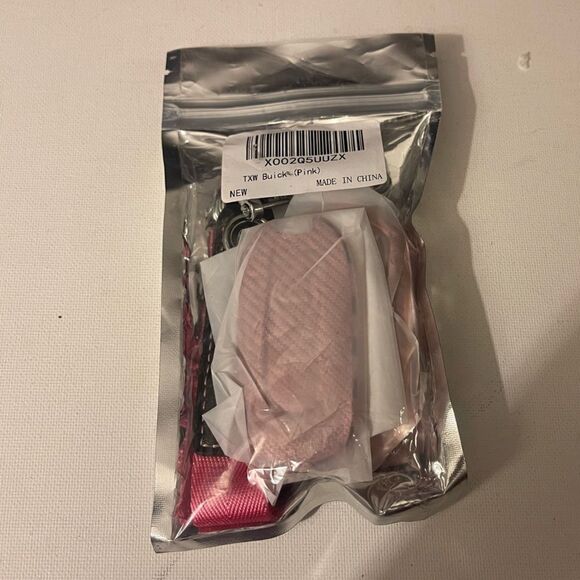 Buick Logo key fob Keychain in Black and Pink and fob cover in Pink NWT - Picture 7 of 7